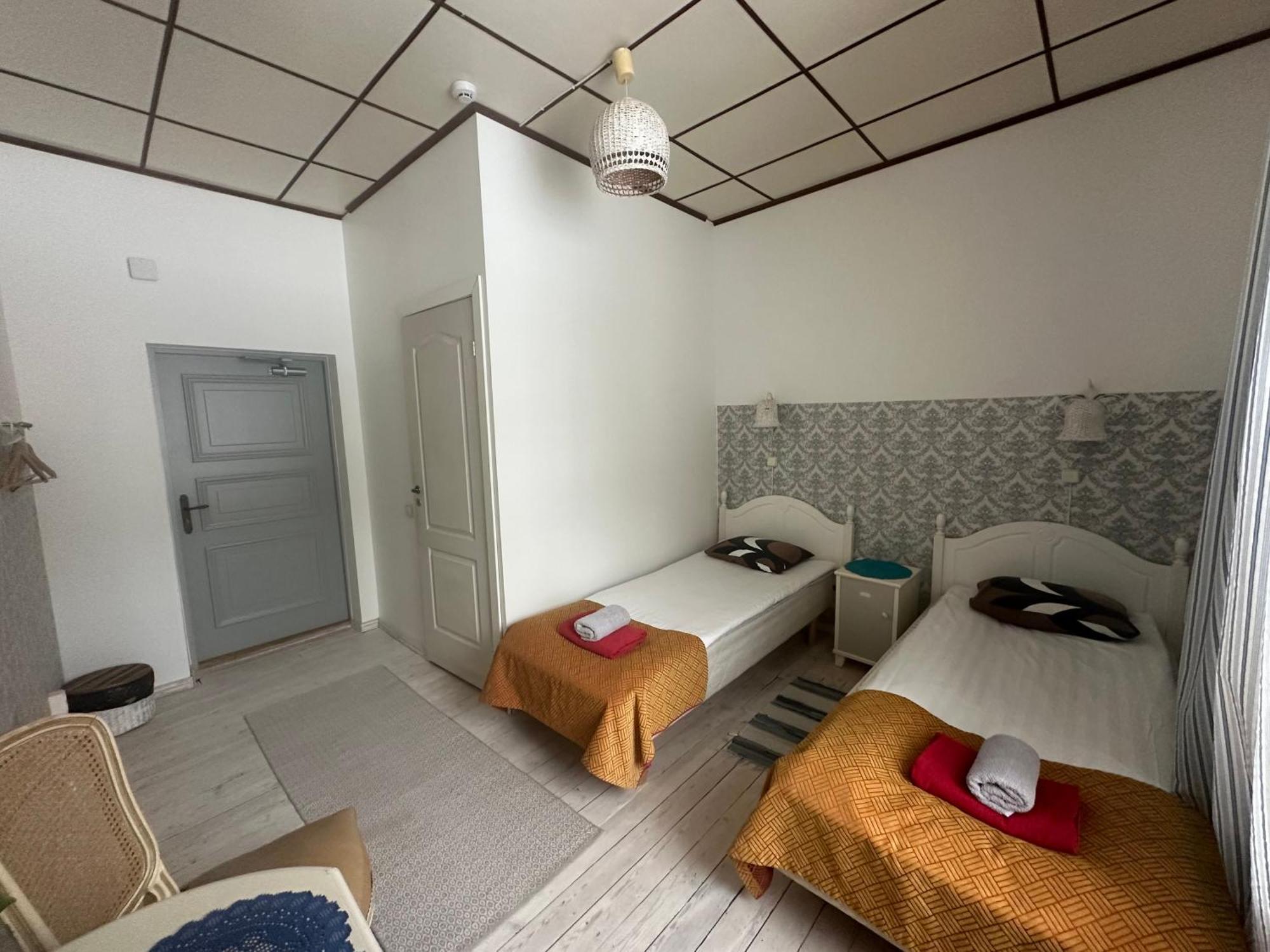 Guesthouse Kadrina Mois Extérieur photo